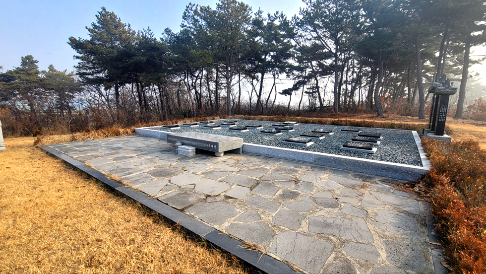 가족묘.jpg